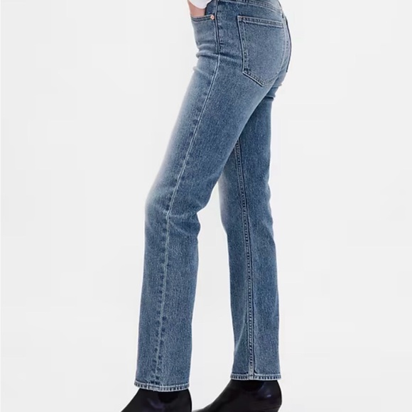 GAP Women's Straight Leg Blue Jeans - Picture 3 of 7